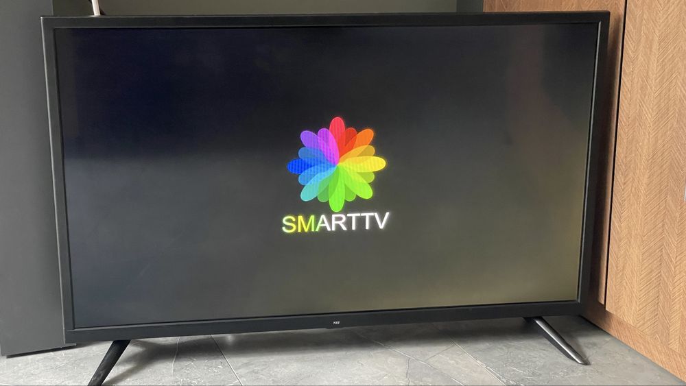 Телевизор HD LED Smart NEI 32" (80 см)