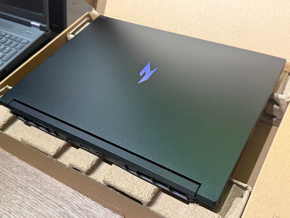 Laptop Acer Nitro V 16S AMD Ryzen 7 260 16" 16GB RTX 5060 8GB 1TB SSD