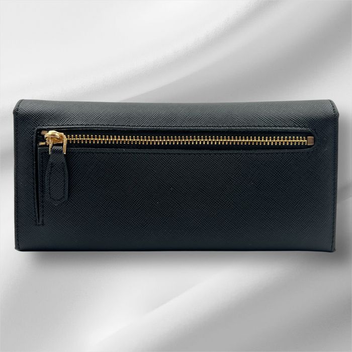 Prada Bifold Saffiano дамски портфейл като нов