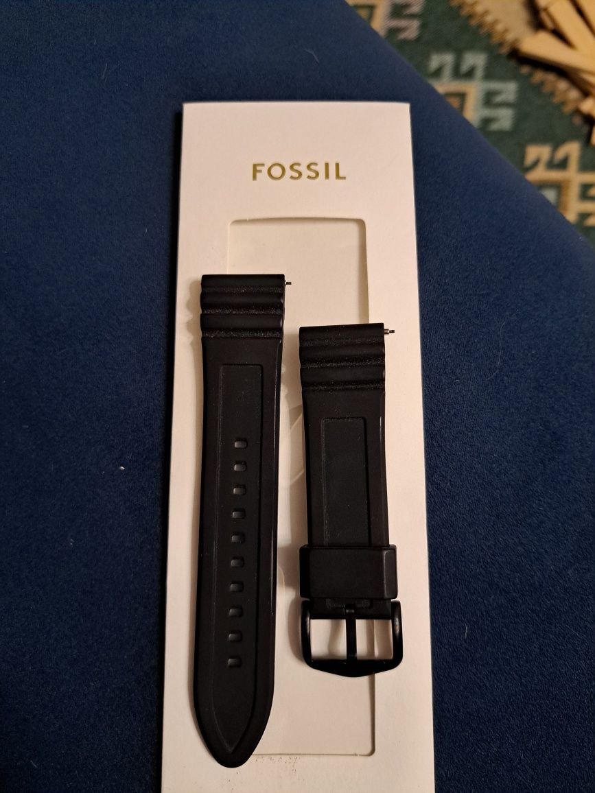 Оригинал Fossil ремешок 22мм - удобно 

- Оригинальн