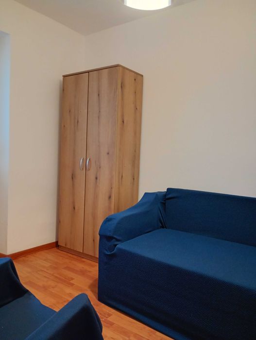 Închiriez apartament 3 camere