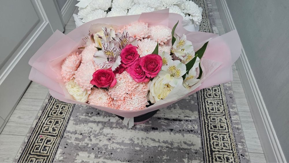 Цветы свежие продаю дешево срочно