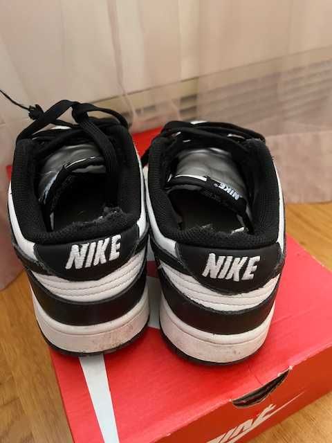 Nike dunk low panda