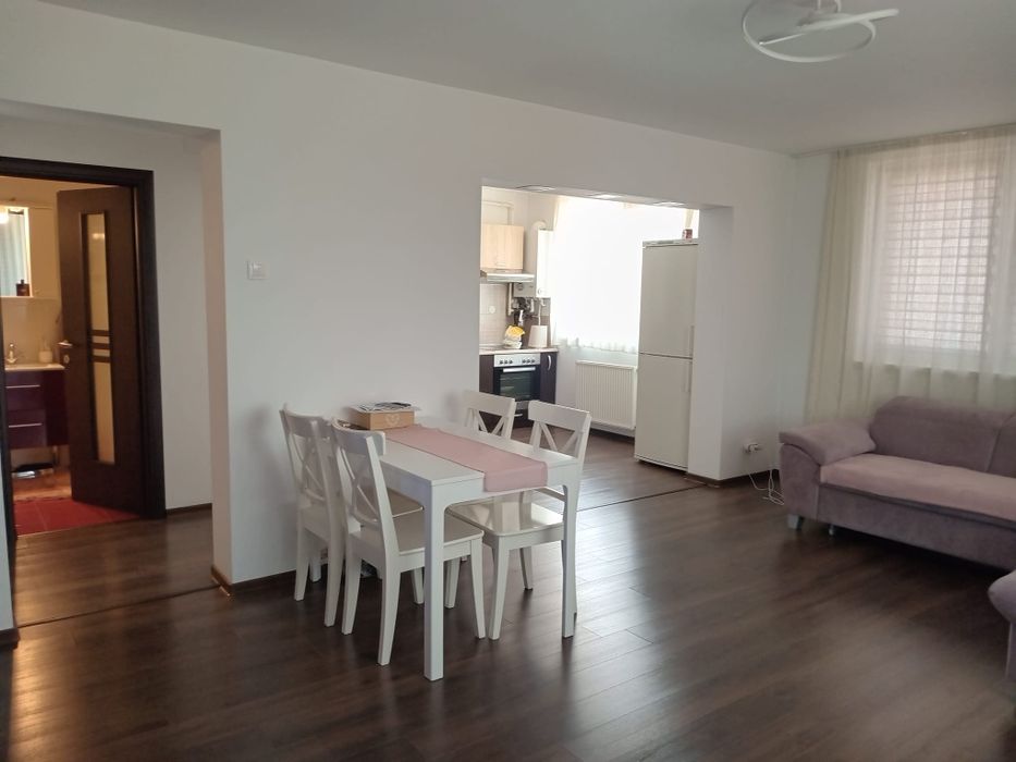 Apartament de inchiriat
