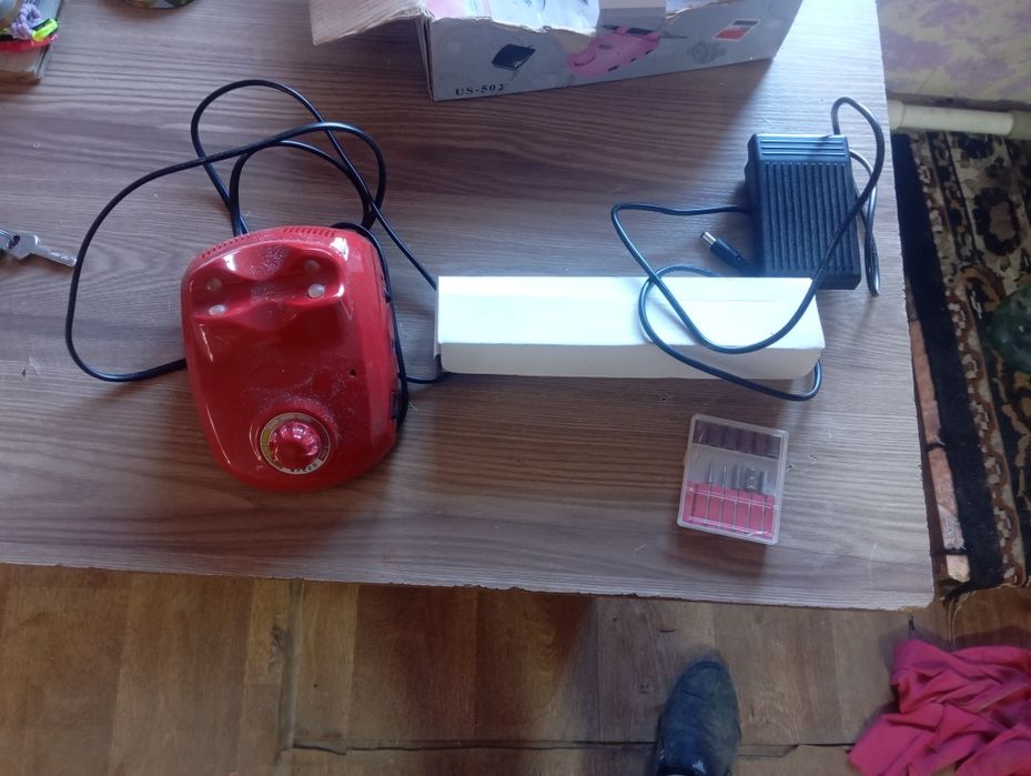 Машинка для маникюра