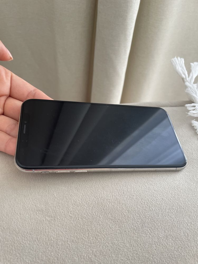 Продам Iphone 10