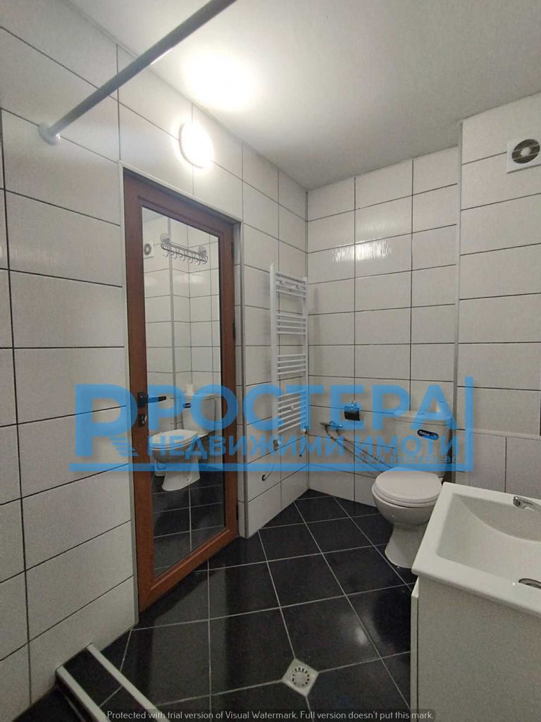Продава се Тристаен апартамент в Търговище, Център - 93 кв.м за 1474 €/кв.м - Снимка #16