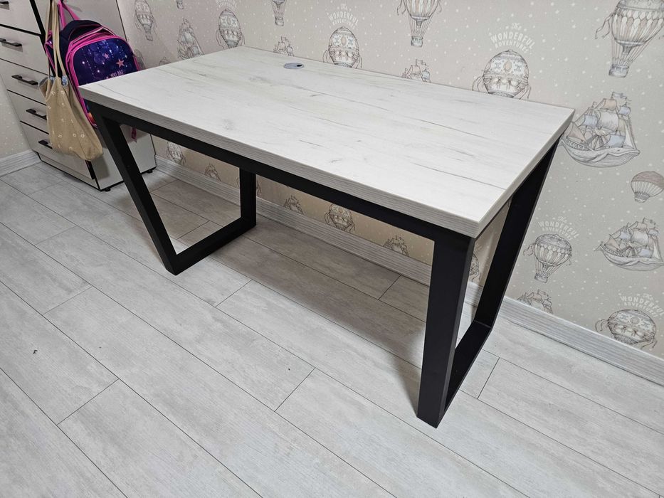 ПРОДАМ Стол для офиса и дома LOFT. Размеры 120x65x75