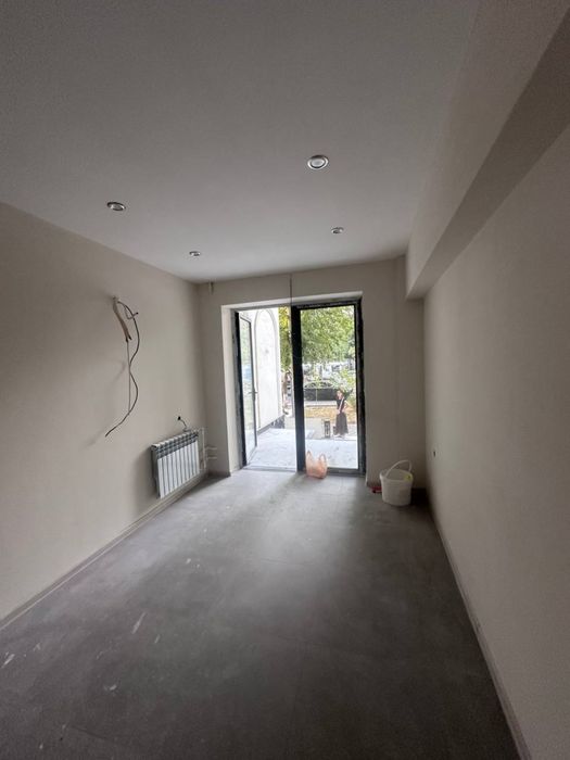 Ц-5 | 15кв - нежилое помещение вдоль дороги