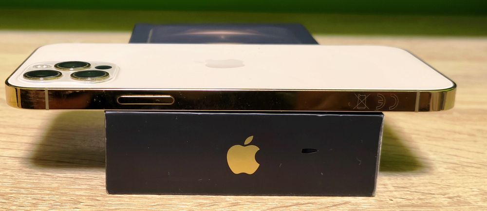 •Отличен• iPhone 12 Pro 256GB Gold