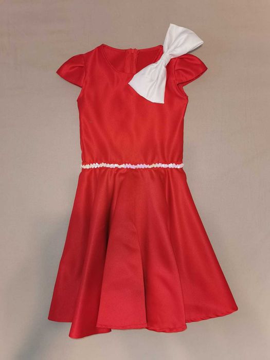 Rochie fetite aproximativ 8 ani facuta pe comanda tafta satinata