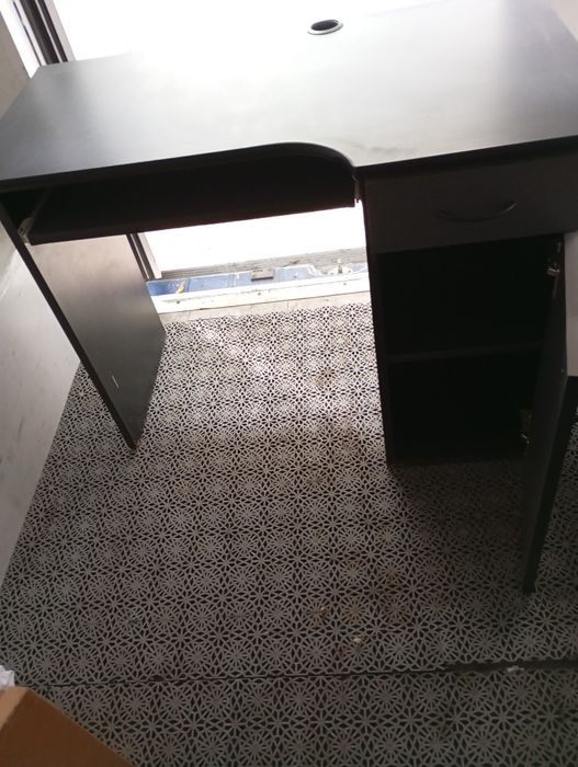 Vînd birou second-hand