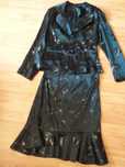 Costul de ocazie din matase neagra