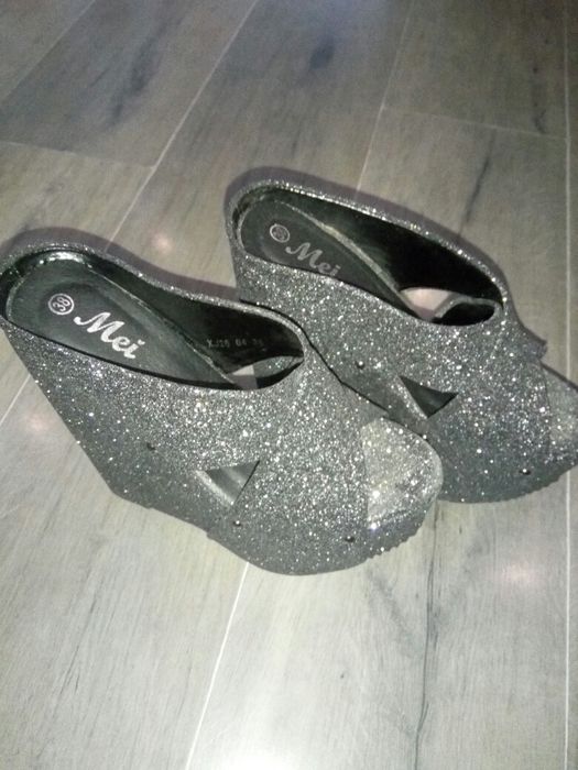 Платформи официални