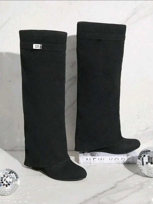 Велурени ботуши - Нови