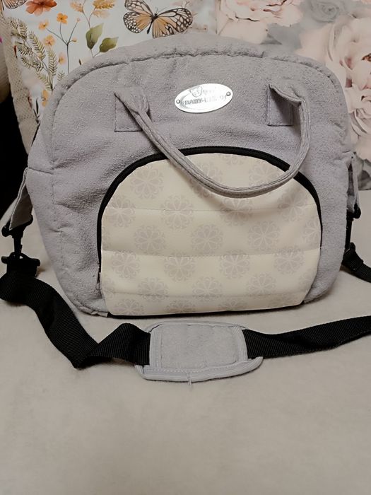 Vând cărucior 3în1 (scoică,landou nou,parte sport, geantă și baby nest