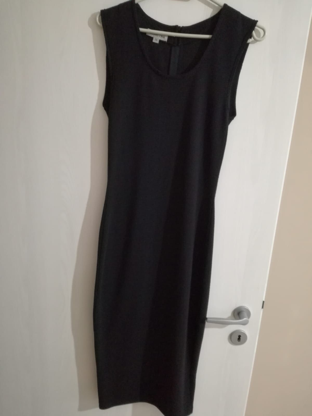 Rochie neagra cu fermuar