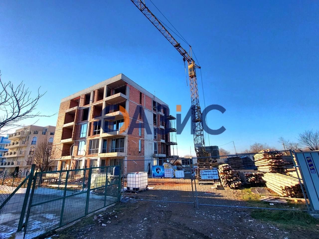Продава се Тристаен апартамент в Несебър - 93 кв.м за 1370 €/кв.м - Снимка #7