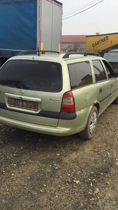 Dezmembrez opel vectra