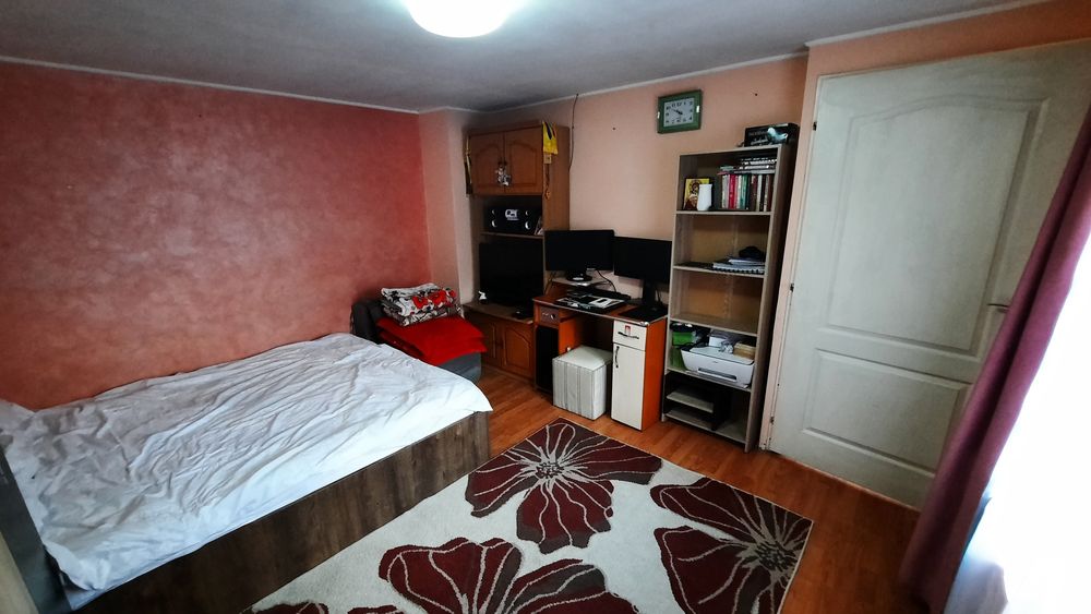 Casa 4 camere Chercea