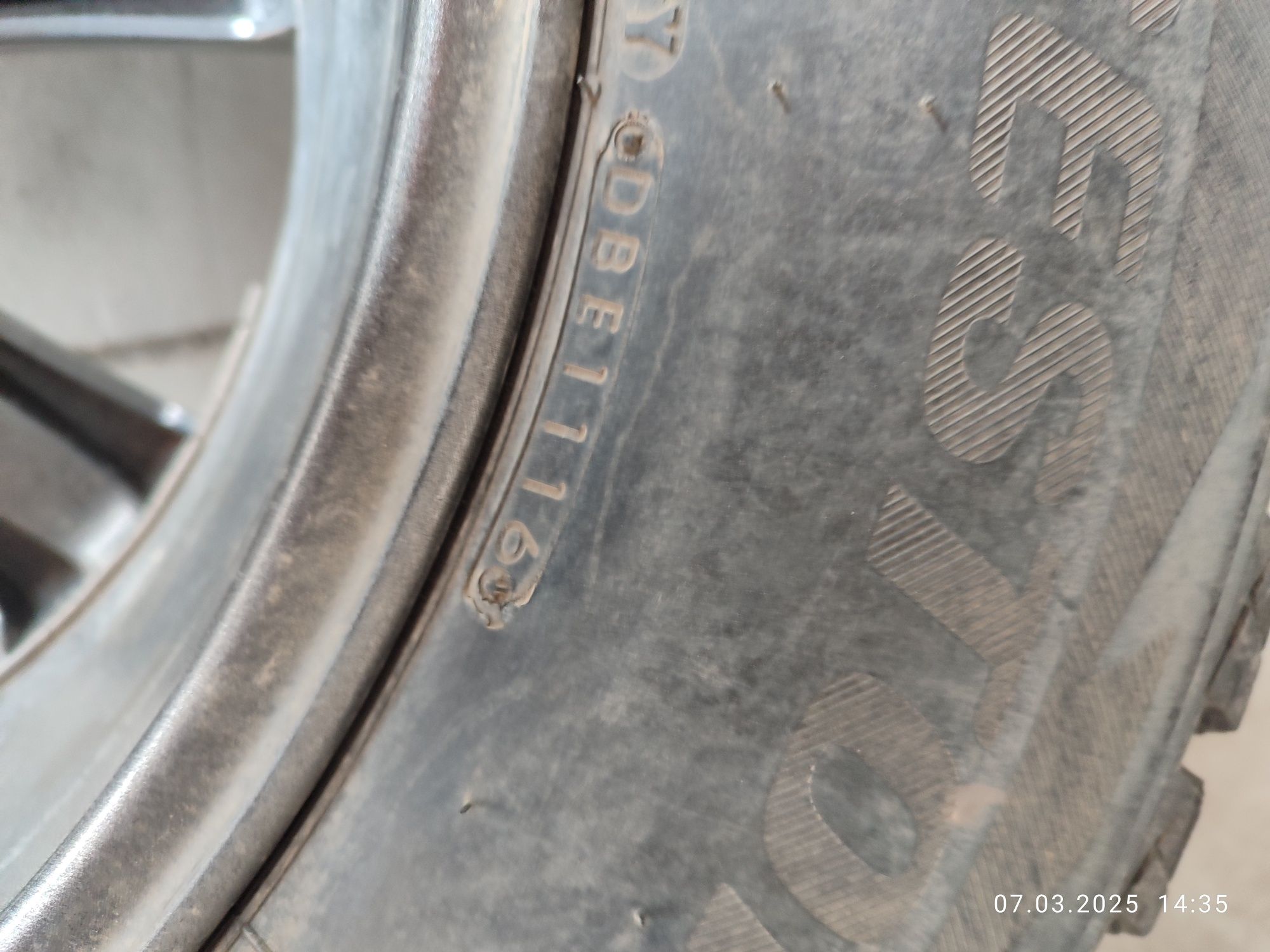 Зимние шины "Bridgestone"