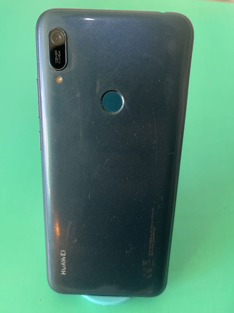 Продам HUAWEI Y6 2019 срочно KASPI RED
