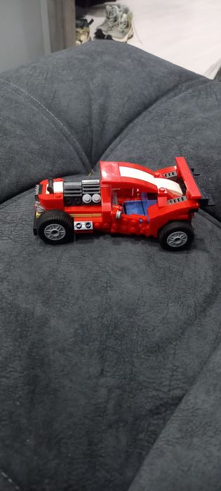 Машина из Lego старая  гоночная