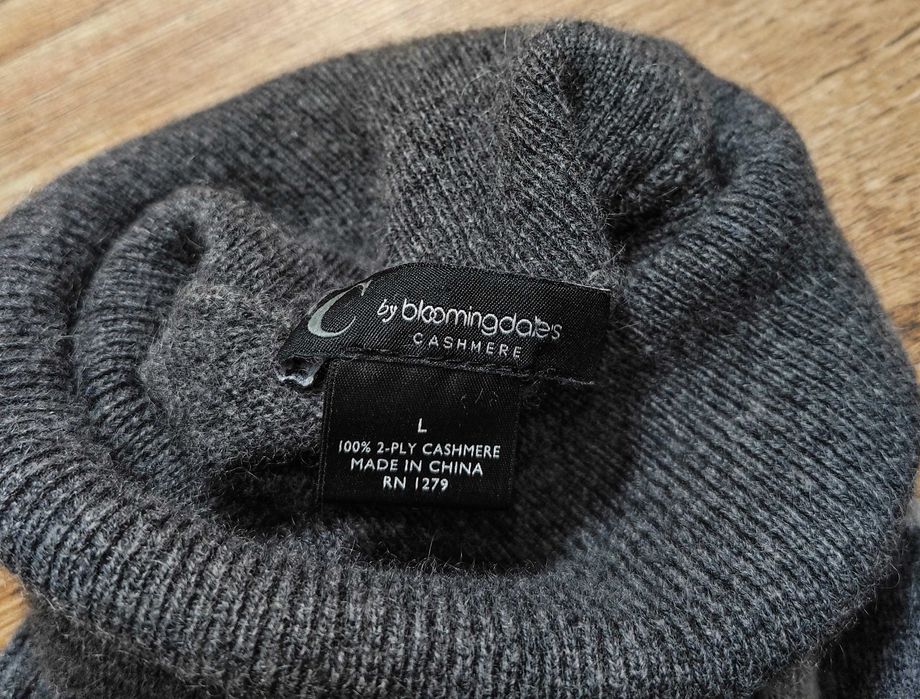 Bloomingdale's 100% Кашмирен дамски пуловер с висока яка размер L