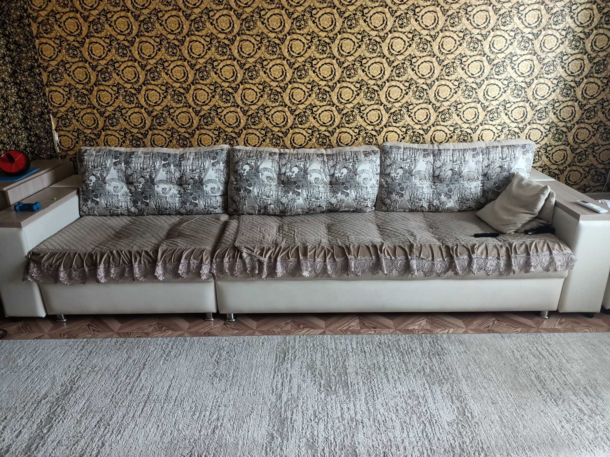 Продам диван в отличном состоянии
