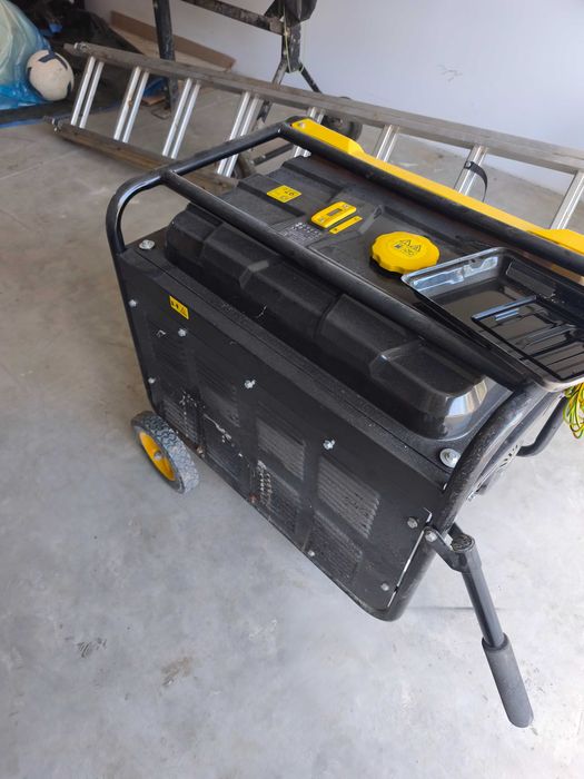 GENERATOR CURENT mono si trifazic Stanley SG5600B - 5KW - NOU