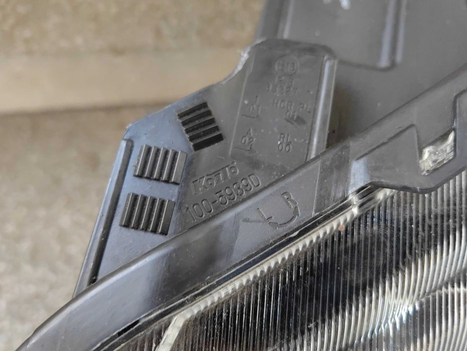 Фар Suzuki Ignis LED ляв / Фар Сузуки Игнис Оригинален