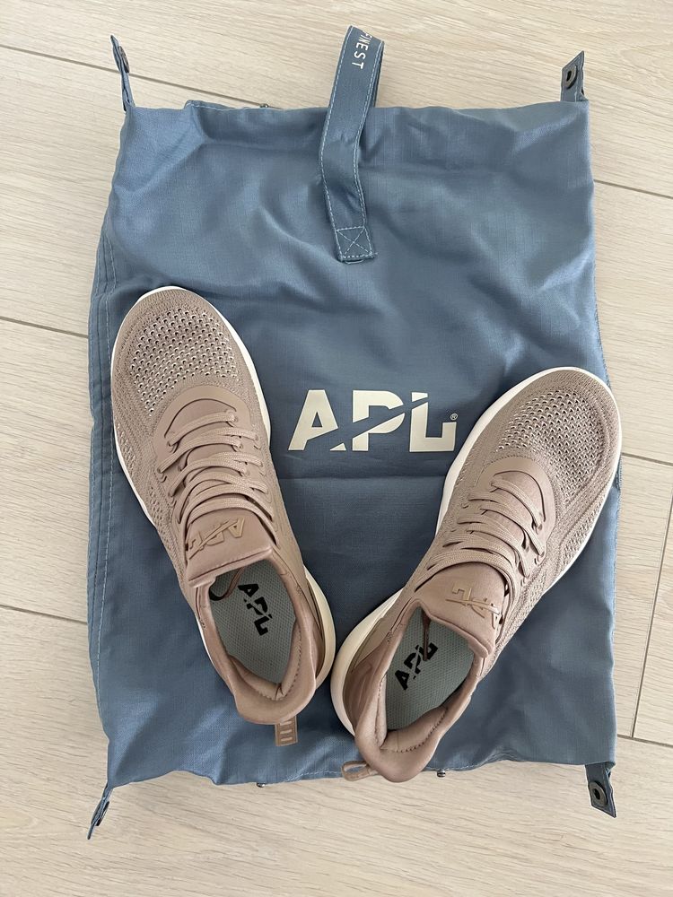 Маркови маратонки APL: Athletic Propulsion Labs, номер 40