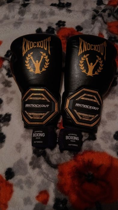 Mănuși box knockout