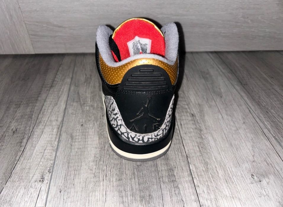 Air Jordan 3 Retro “Black Cement Gold”