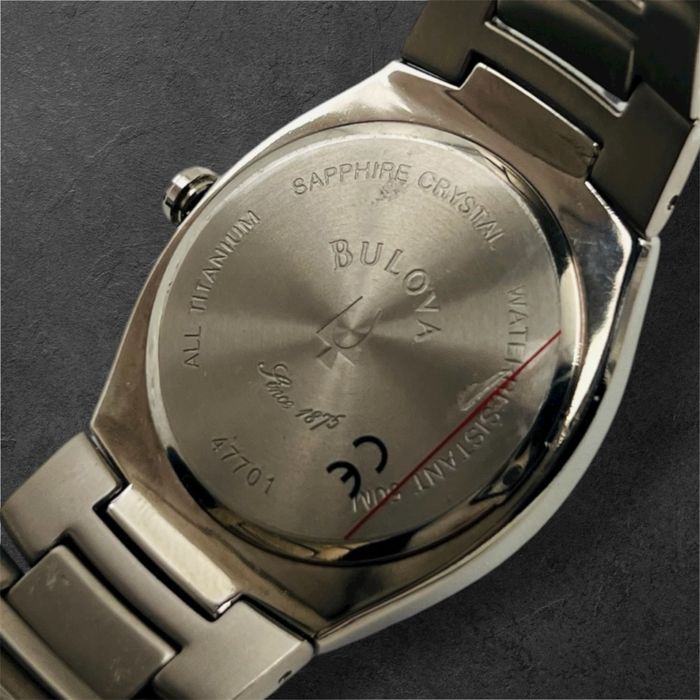 Bulova Titanium мъжки часовник нов с лепенките