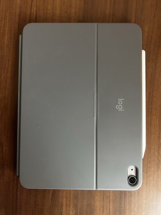 iPad Air 5 M1 Wi-Fi 64GB + Apple Pencil Gen 2 + husă Logi Combo Touch