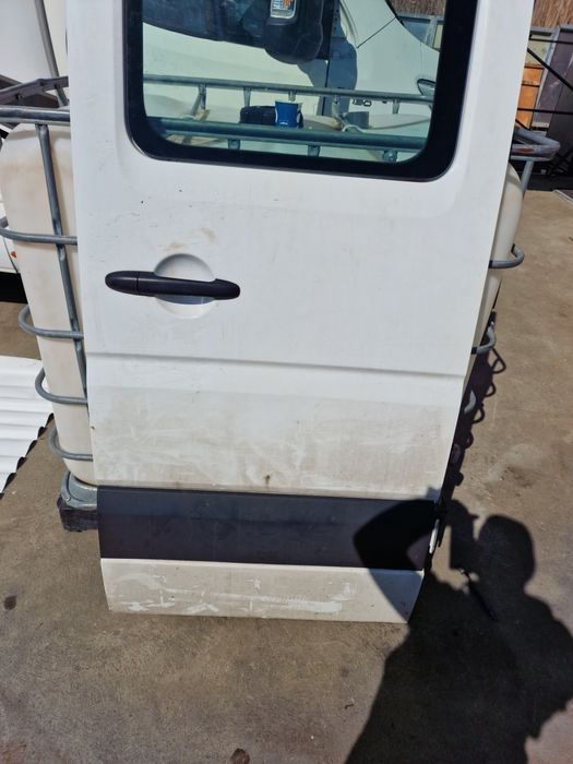 Usa stanga portiera spate mercedes sprinter doka 2017 fara rugina