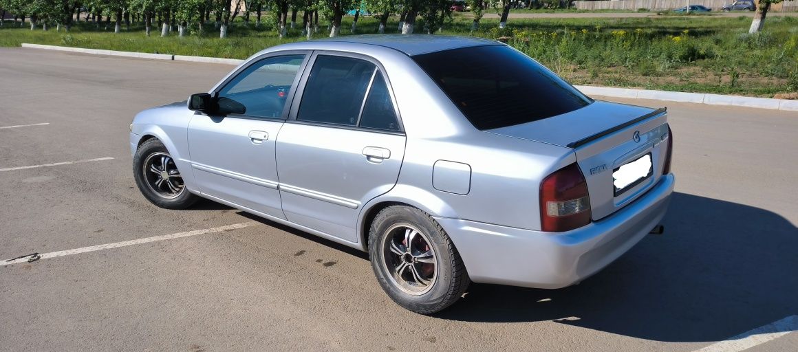 Mazda Familia 1.5 АКПП В отличном состоянии