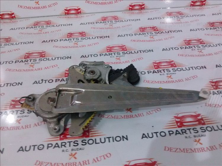 macara geam dreapta spate lexus is 220d