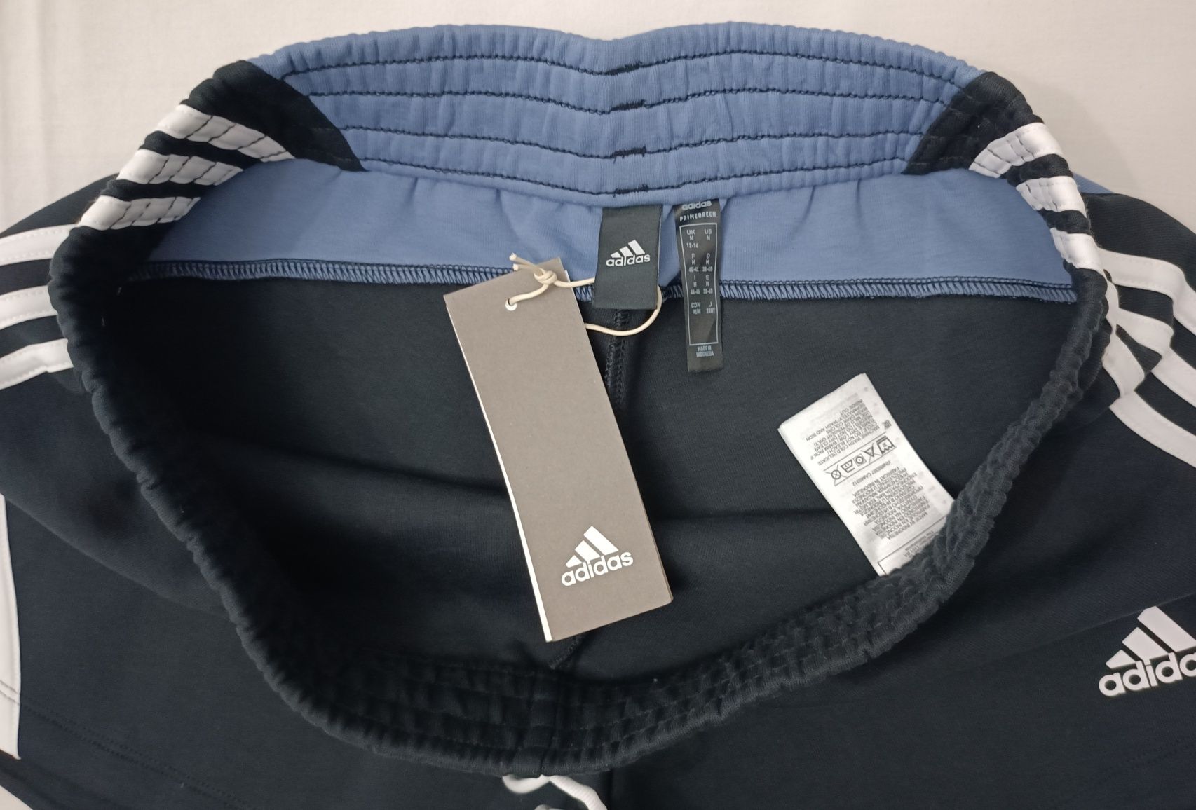 Adidas Sportswear Shorts оригинални гащета M Адидас спорт шорти