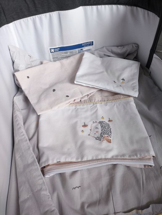 Kikkaboo Мини кошара Amaris Dark Grey с матрак и два броя завивки