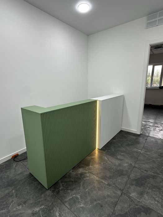 Мебель на заказ:  ресепшн , торговое оборудувание, шкафы и т.д.