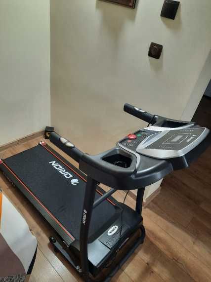 Banda de alergat electrica Orion Core Y3