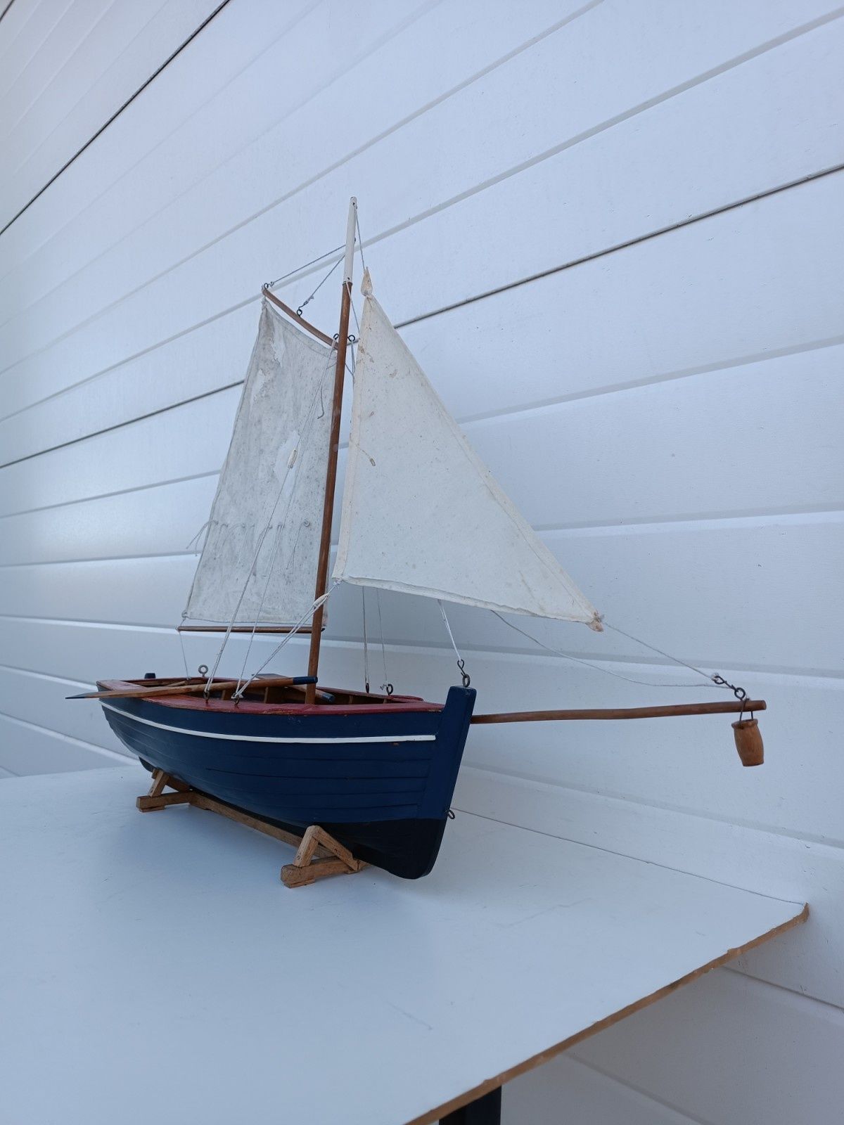 Старинна холандска ветроходна лодка. Макет за  колекционери