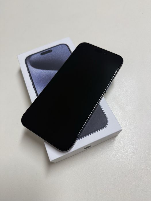 Magazin vinde: iPhone 15 Pro Max 256gb Titanium Black / Blue