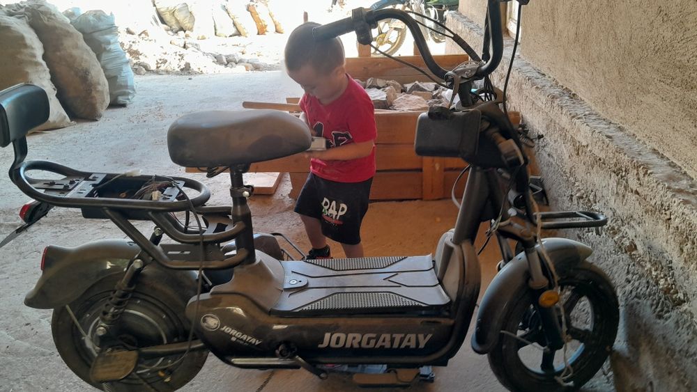 Скутер мопед транспорт jorgatay