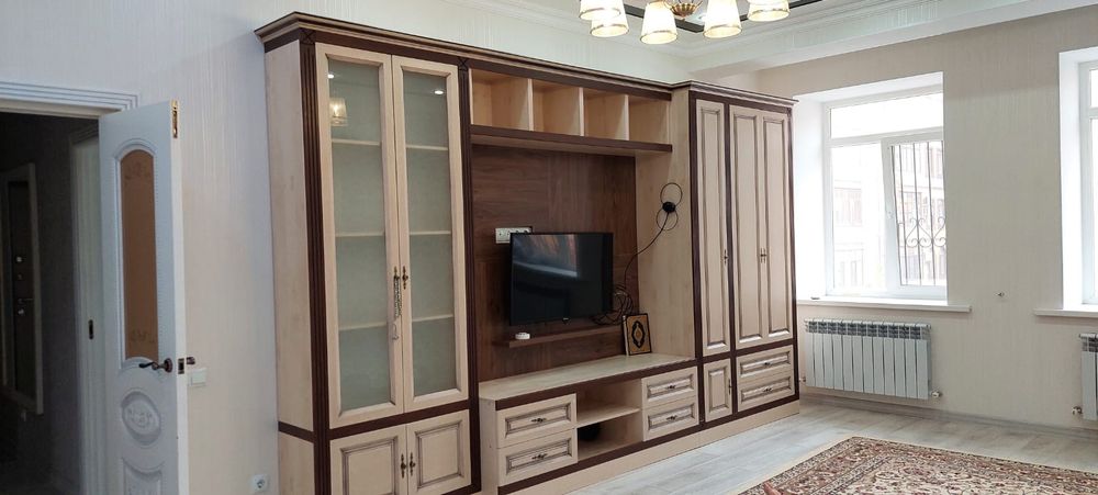 Продаётся стенка с зоной под Тв в отличном состоянии