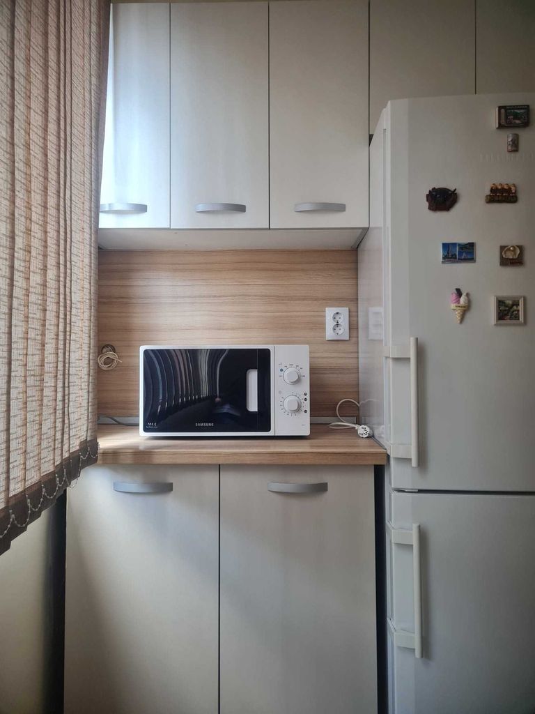 Дава се под наем Едностаен апартамент в Плевен, Широк център - 45 кв.м за 295.8 € - Снимка #1