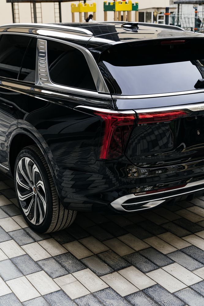 Hongqi E-HS9 eng yaxshi sifat va narxlar faqat Premier Motorsda