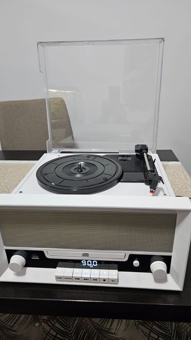 Combina  cu pikup,Bluetooth,usb,cd Technaxx